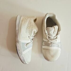 Nike Kyrie 3 White Toddler Shoes Basketball EUC Size 9C